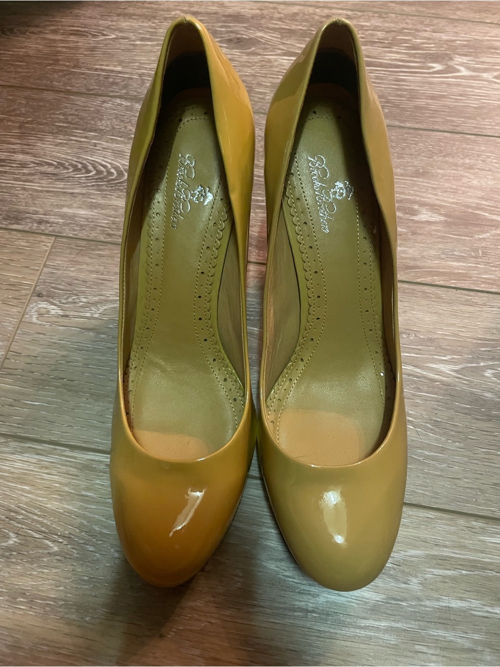Brooks Brothers Leather Platform Heel